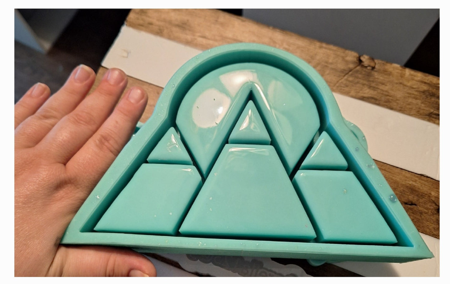 CUSTOM Resin Shelves (4-week Lead time. DEPOSIT)