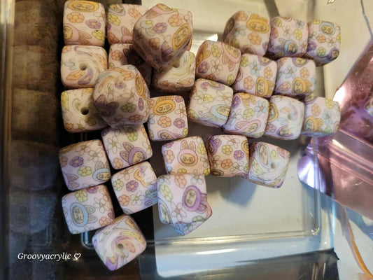 Silicone Square Bead — Yellow & White Flower Laboubou